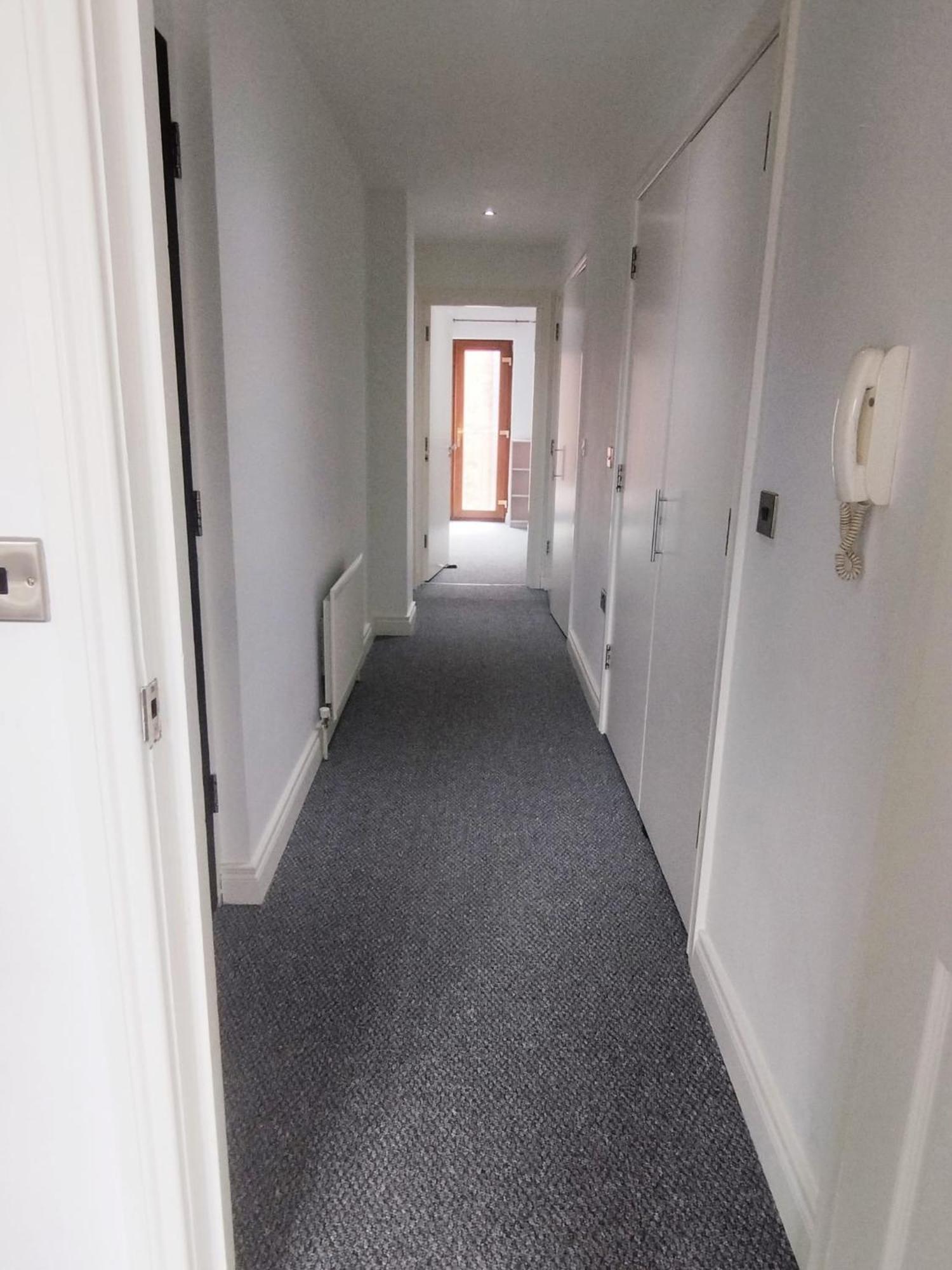 Centre, Brilliant Light Apartment